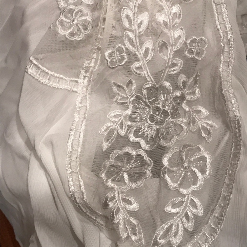 🆕White Boho Semi-Sheer Blouse - Picture 6 of 6